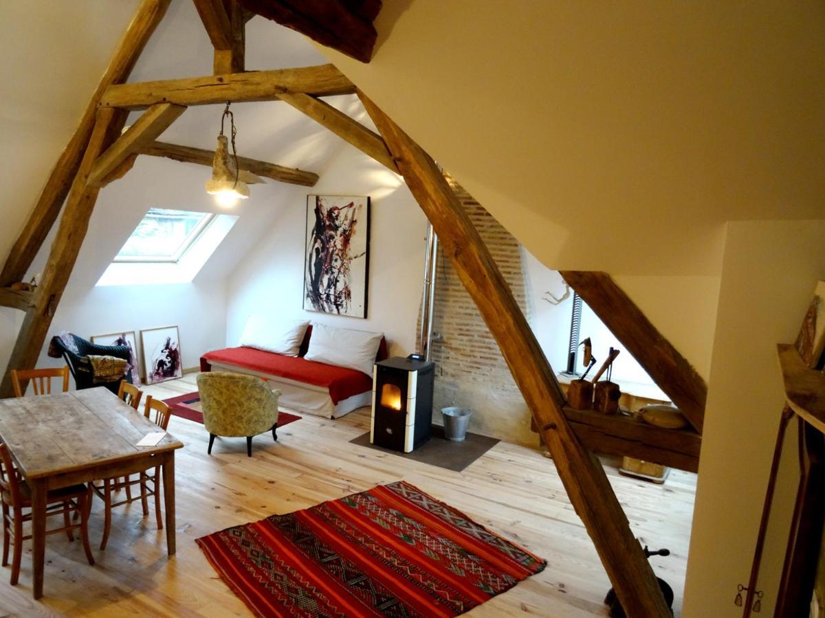 Bed and Breakfast L'Escalier Des Reves Saint-Sauveur-en-Puisaye Exterior foto