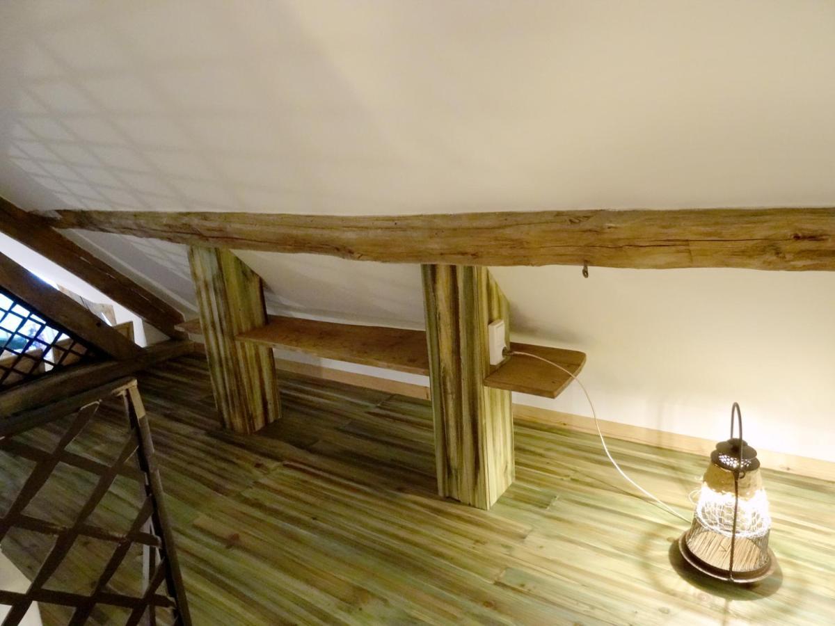 Bed and Breakfast L'Escalier Des Reves Saint-Sauveur-en-Puisaye Exterior foto